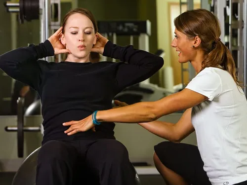 Dr. Mia Chen - Lead Nutritionist at HerStrength